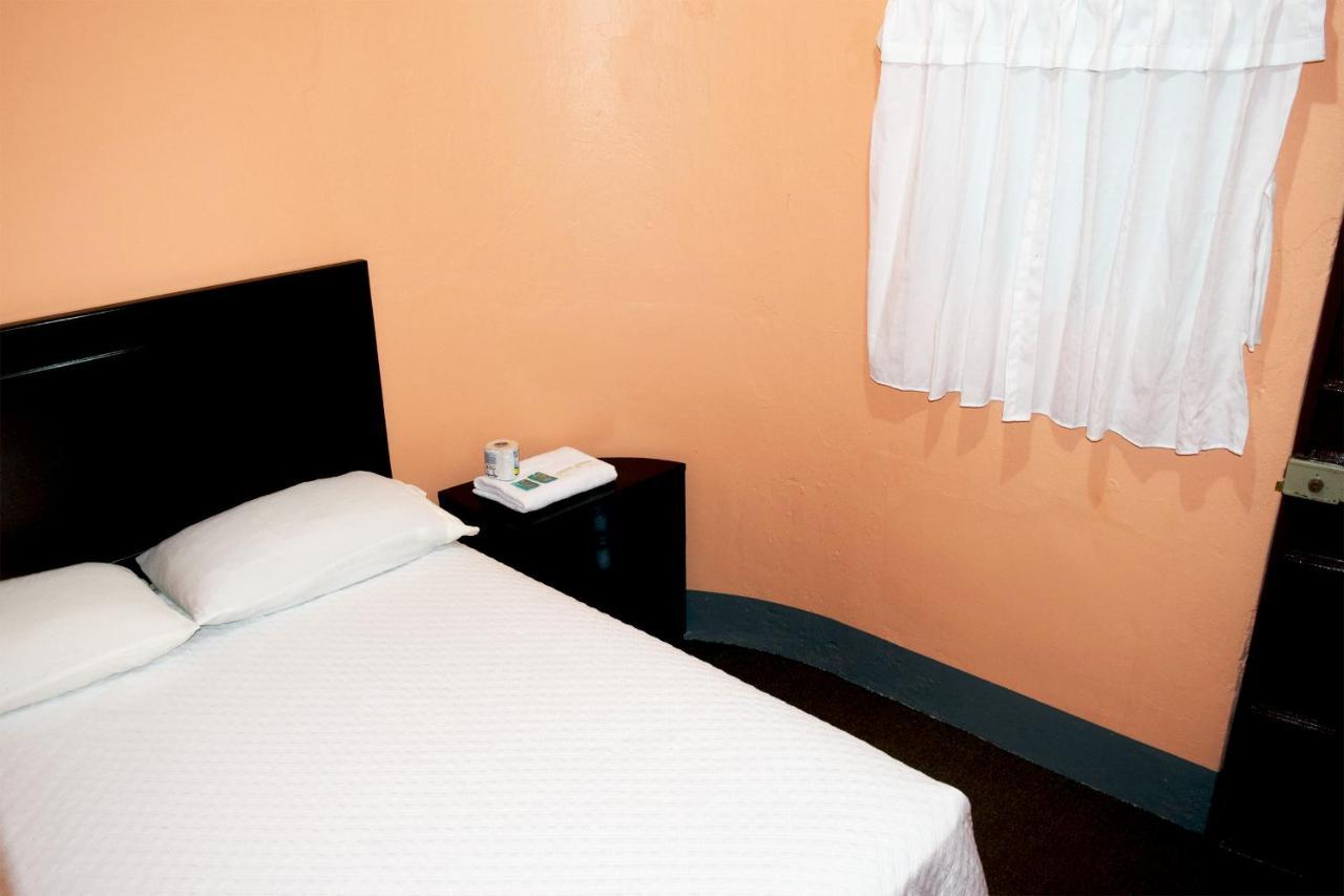 Hotel Fuentes Guatemala City Екстер'єр фото
