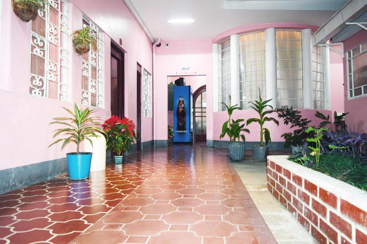 Hotel Fuentes Guatemala City Екстер'єр фото